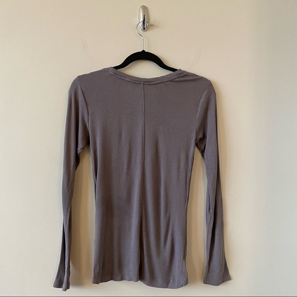 Zella-Lightweight Ribbed Knot Front Long Sleeve - Picture 2 of 8